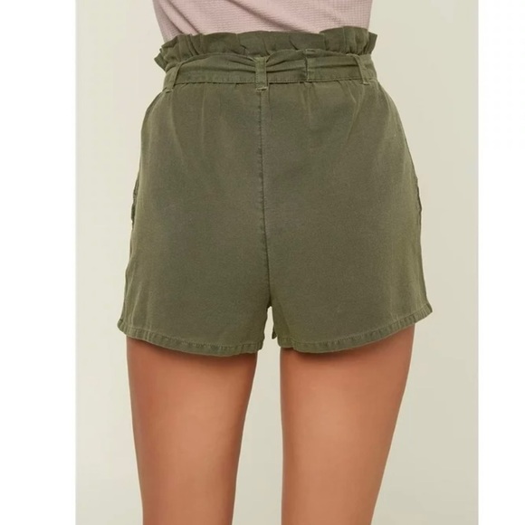 NWT O’Neill Cameron Shorts. Olive green. Size XL. 2 front pockets. Drawstring - Picture 4 of 6